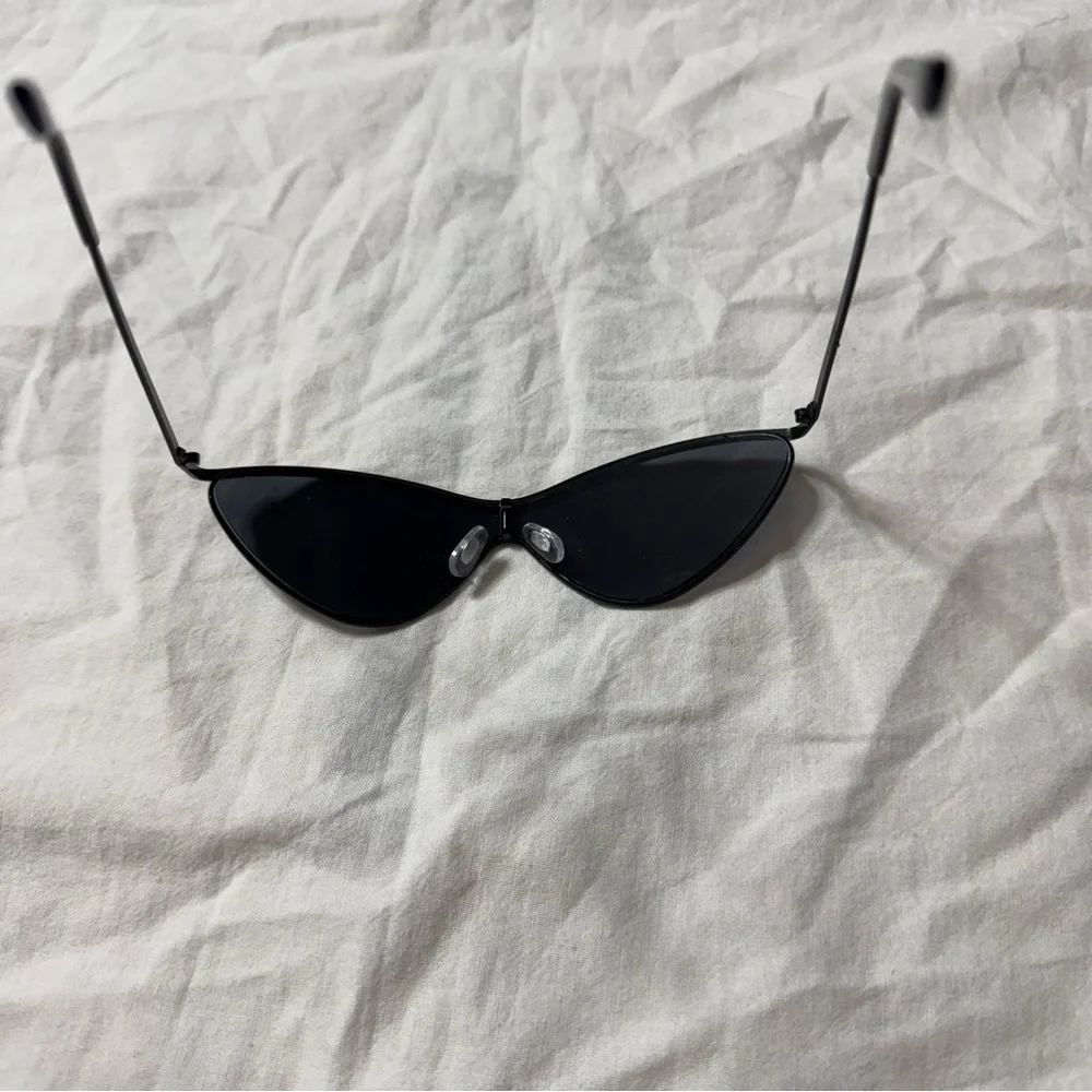 Simply Vera by Vera Wang Black Cat Eye Sunglasses